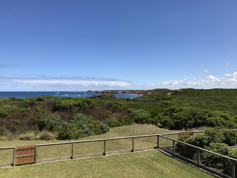 Sunsets On Martyrs Beach House - Ocean Views - Internet Find 22