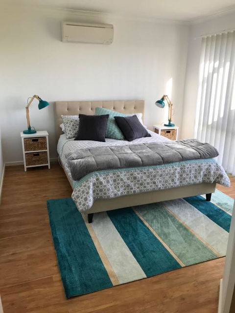Sunsets On Martyrs Beach House - Ocean Views - Internet Find 14
