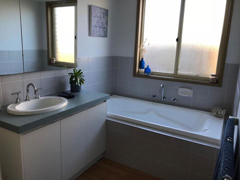 Sunsets On Martyrs Beach House - Ocean Views - Internet Find 17