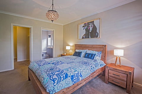 Nautical Rise Torquay - Internet Find 12
