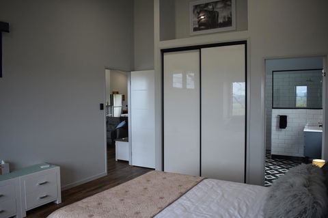 Ironbark House - Internet Find 23