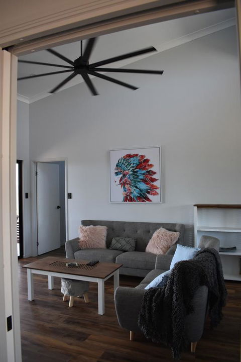 Ironbark House - Internet Find 15