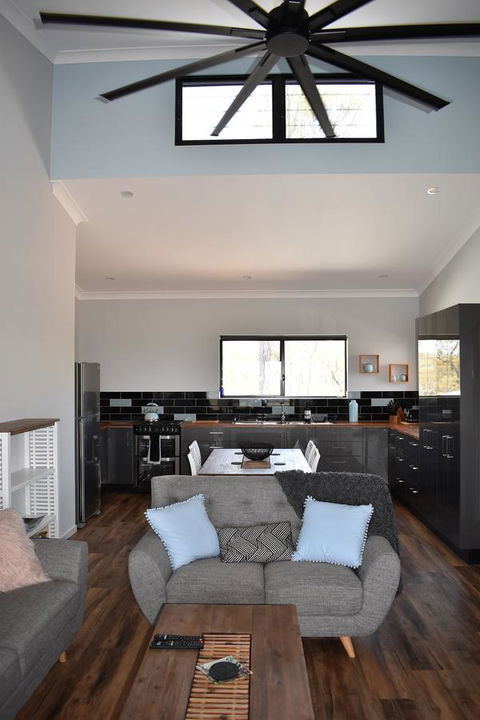 Ironbark House - Internet Find 18