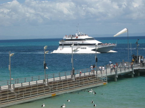 Beachfront Holiday Apartment To Rent For Short And Long Stays - Internet Find 16