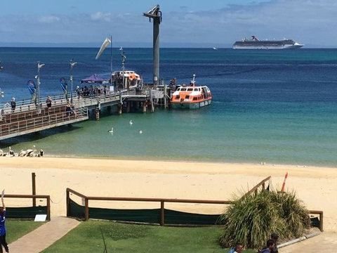 Beachfront Holiday Apartment To Rent For Short And Long Stays - Internet Find 37