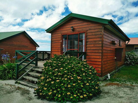 Baudins Accommodation And Restaurant - Internet Find 18