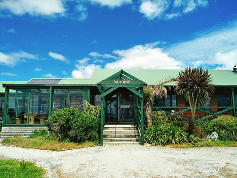 Baudins Accommodation And Restaurant - Internet Find 5