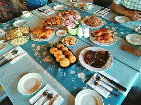 Baudins Accommodation And Restaurant - Internet Find 33