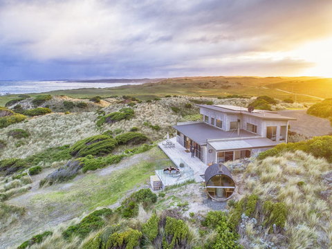 Porky Beach Retreat - King Island Escapes - Internet Find 8