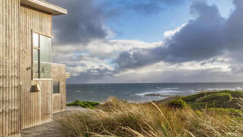 Porky Beach Retreat - King Island Escapes - Internet Find 24