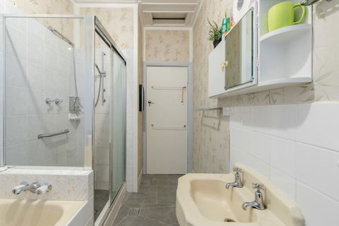 1 Private Double Room In Carramar 1 Minute Walk To Station - SHAREHOUSE - Internet Find 2
