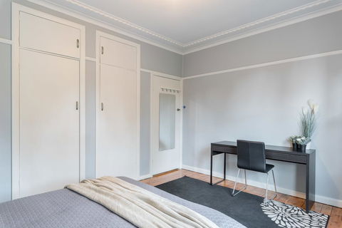 1 Private Double Room In Carramar 1 Minute Walk To Station - SHAREHOUSE - Internet Find 0
