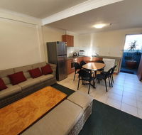16 Lakeview Plaza - Internet Find