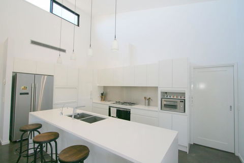 26 Twynam Street - Internet Find 1