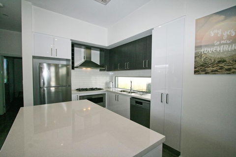 43B Twynam Street - The Falls On Twynam - Internet Find 2