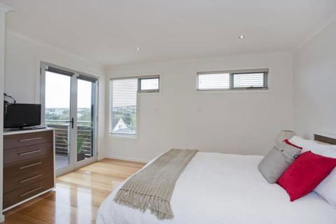 A Beautiful Beach House Torquay - Internet Find 2