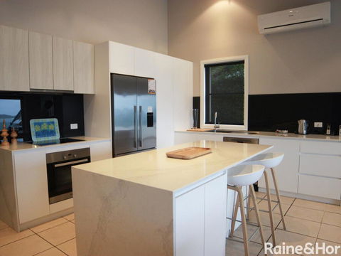 Absolutely Avoca - 114a Avoca Drive, Avoca Beach - Internet Find 1