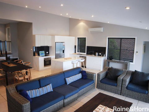 Absolutely Avoca - 114a Avoca Drive, Avoca Beach - Internet Find 2
