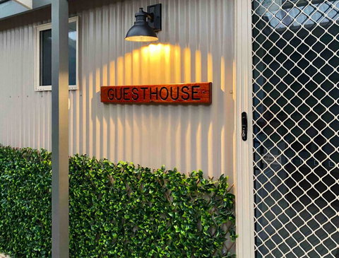 Adelaide Hills Escape - Internet Find 1