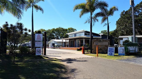 Agnes Water Beach Holidays - Internet Find 0