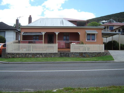 Albany Historic Cottage - Internet Find 0