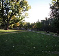 Apple Blossom Retreat - Internet Find
