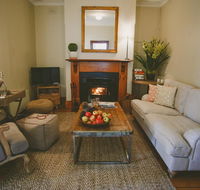 Apple Cottage Orange NSW - Internet Find