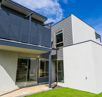Aquilla Townhouse 6 - Internet Find