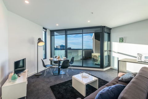 Astrina Box Hill 2 Bed Apartment - Internet Find 0