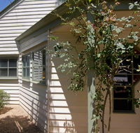 Atticus Cottage - Internet Find