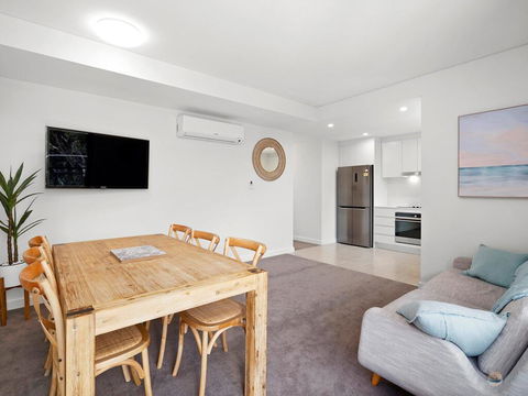 Avoca Beach Pad- 210/14-18 Cape Three Points Rd - Internet Find 1
