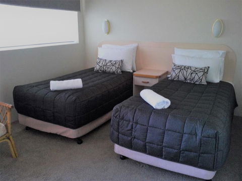 AZA Motel - Internet Find 1