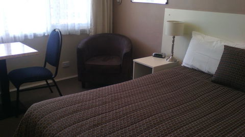 Bairnsdale Main Motel - Internet Find 1