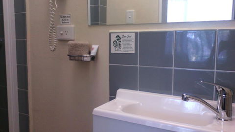 Bairnsdale Main Motel - Internet Find 2