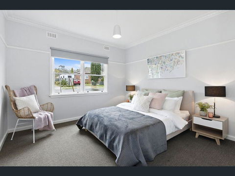 BALLARAT CLOSE 2 CBD + HOSPITAL+3BR HOME+NETFLIX + WiFi + Gift - Internet Find 2