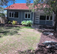 Barefoot Beach Cottage - Busselton - Internet Find