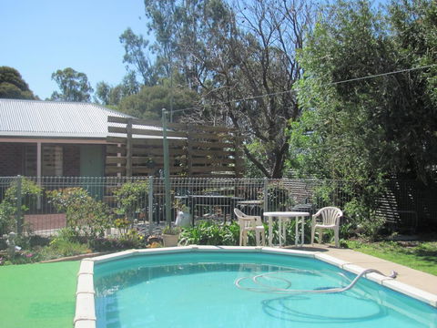 Barham Colonial Motel - Internet Find 1