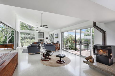 Baringa - Noosa Hinterland - Internet Find 3