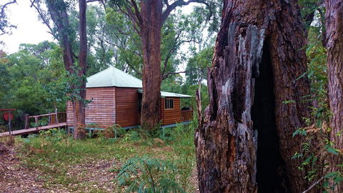 Barrabup Sanctuary BirdHide - Internet Find 0