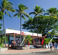 Base Airlie Beach - Internet Find