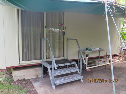 Batchelor Holiday Park - Internet Find 2