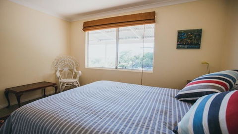 Bay Beach House - Internet Find 3