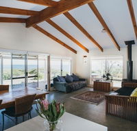 Bay Beach House - Internet Find