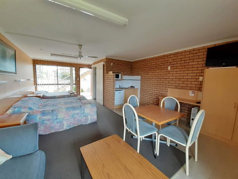 Bayview Motor Inn - Internet Find 3