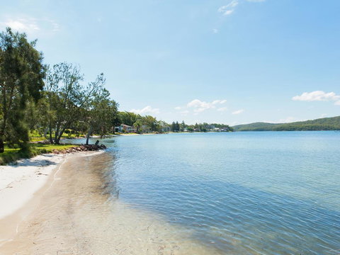 Baywatch - Beachfront Bliss Executive Home - Internet Find 2