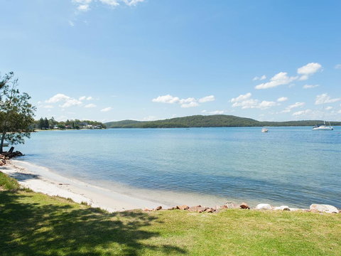 Baywatch - Beachfront Bliss Executive Home - Internet Find 1