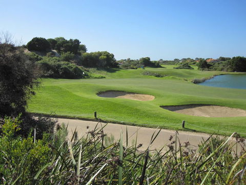 Beach And Golf Hideaway - Internet Find 1