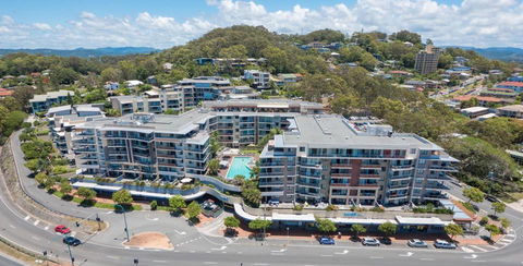 Beach Side Ocean Burleigh Heads 3 Bedroom Family Accomodation - Internet Find 0