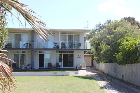 BEACHFRONT 3- 3/12 Bundella Ave LC - Internet Find 3