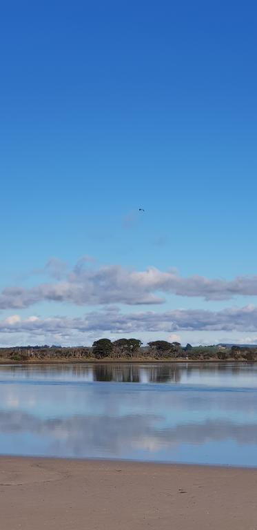 Beachside Retreat West Inlet - Internet Find 3
